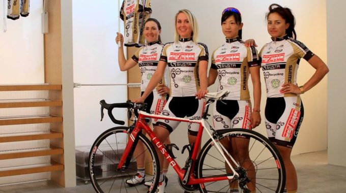 IL TEAM SERVETTO – GIUSTA – ALURECYCLING IN VOLO VERSO LA CINA IN PROGRAMMA IL “TOUR OF CHONGMING ISLAND U.C.I. WWT”