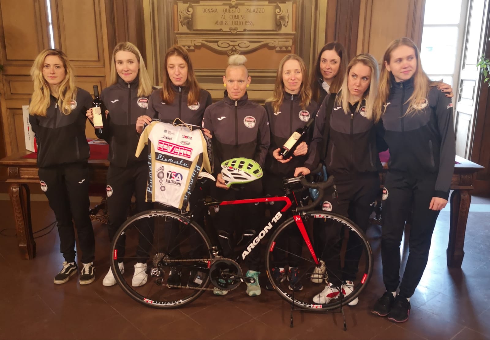 PRESENTATO IL TEAM SERVETTO – PIUMATE – BELTRAMI TSA 2019